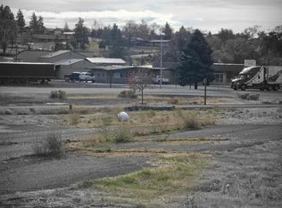 702 NE Highway 97, Madras, OR 97741