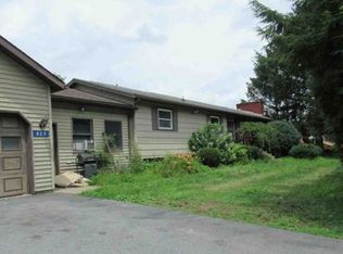 820 E Central Ave, Jersey Shore, PA 17740