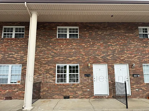 133 Walker St Photo 1
