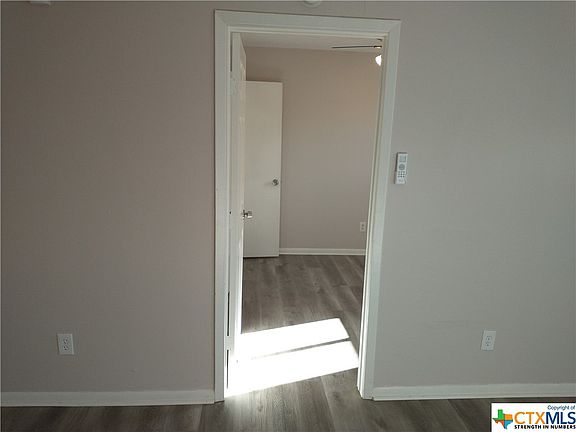 4th image of 605 Sunset Ln #A-d