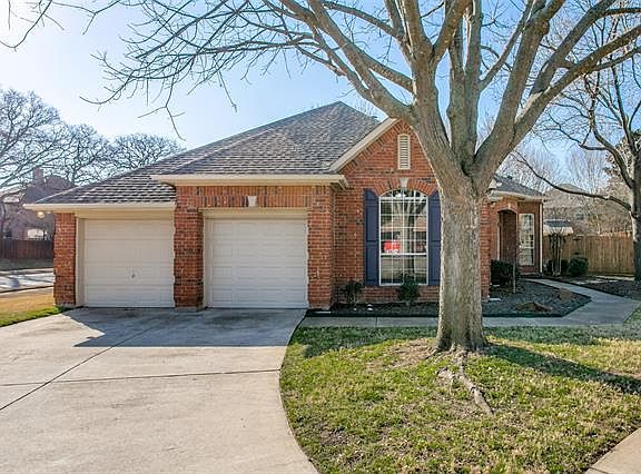 3rd image of 3701 Sidney Ln