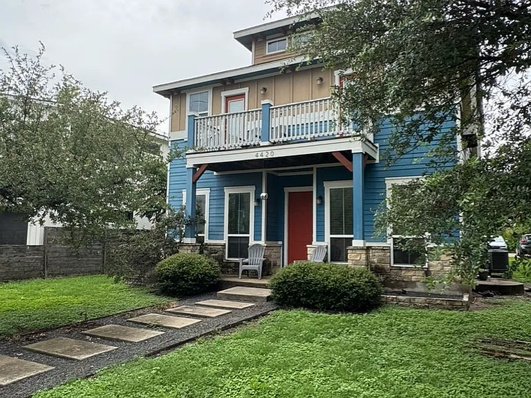4420 Red River St #A — Photo 2