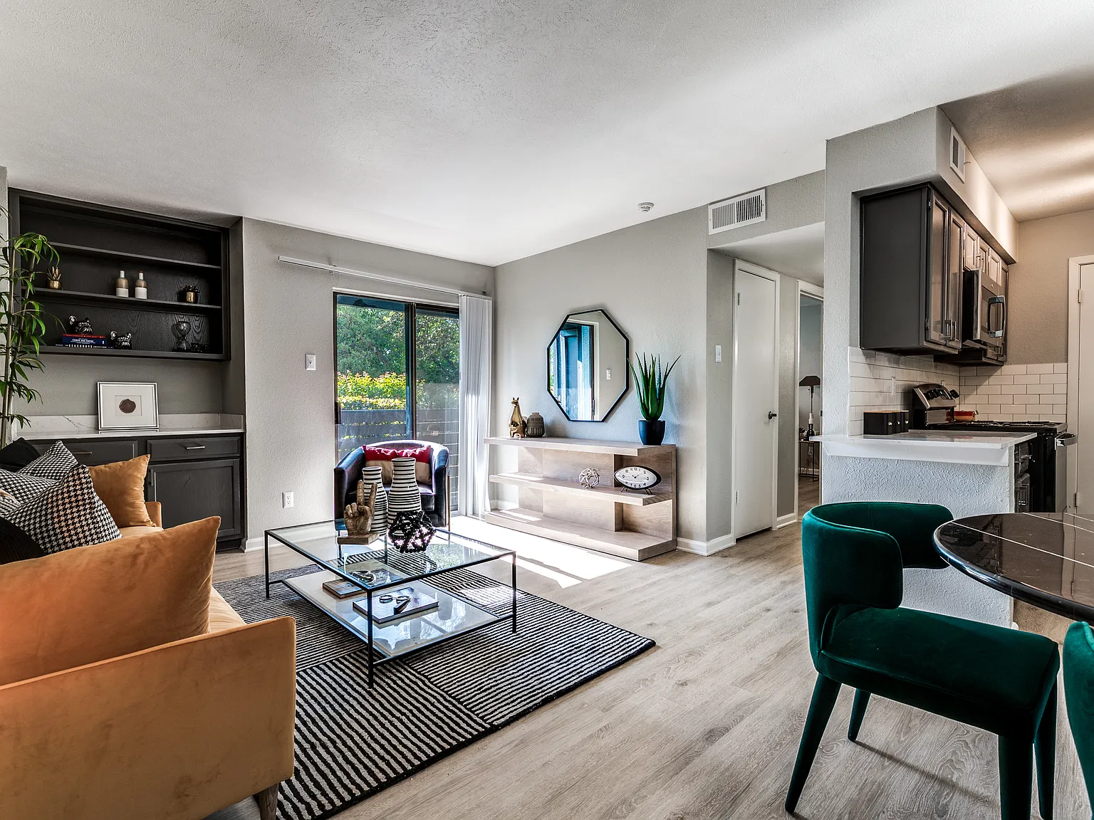 The Kace Apartments — Photo 4