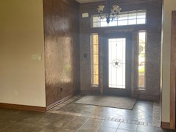 2nd image of 726 Benelli Dr