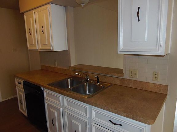 5th image of 2721 Brookcrest Dr