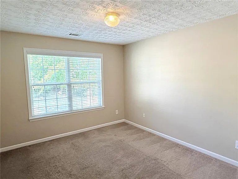 1210 Skylar Ridge Cir — Photo 24