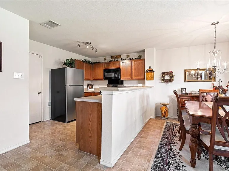 206 Black Forest Rd — Photo 9