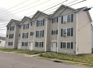 86 Union St, Manchester, NH 03103