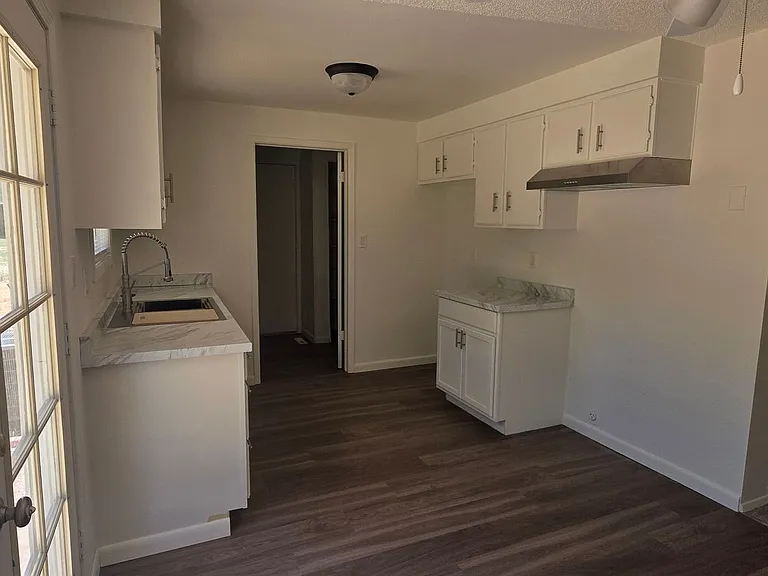 7206 S Ravenswood Way — Photo 4