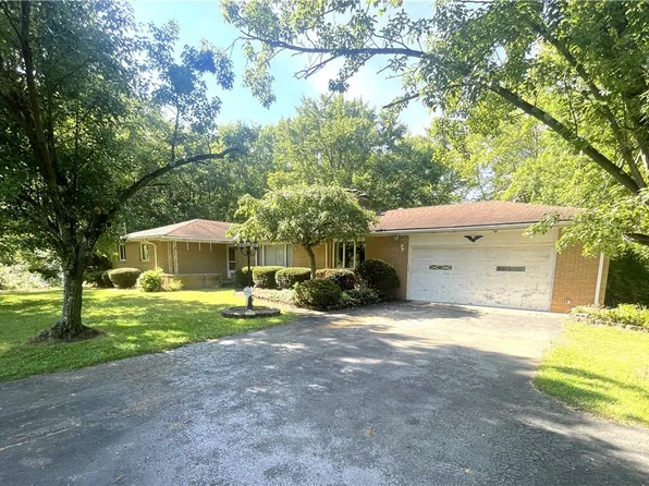 6965 Amy Boyle Rd, Brookfield, OH 44403