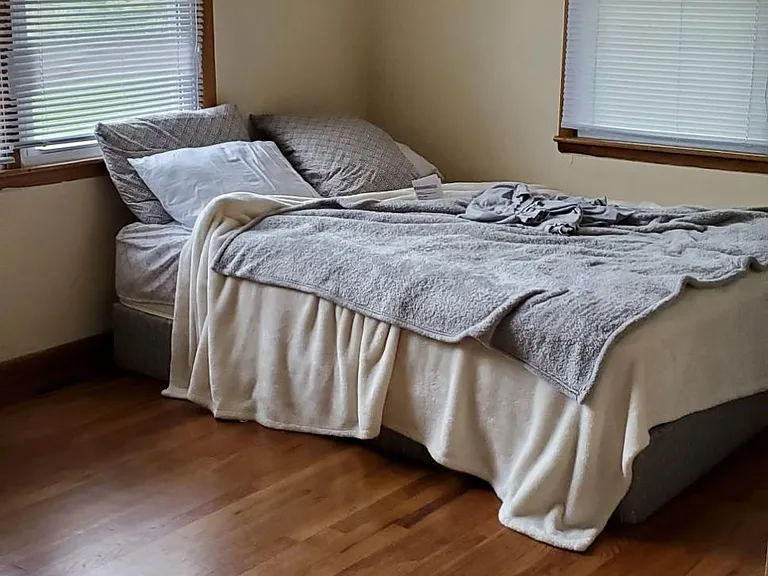 SE Bedroom