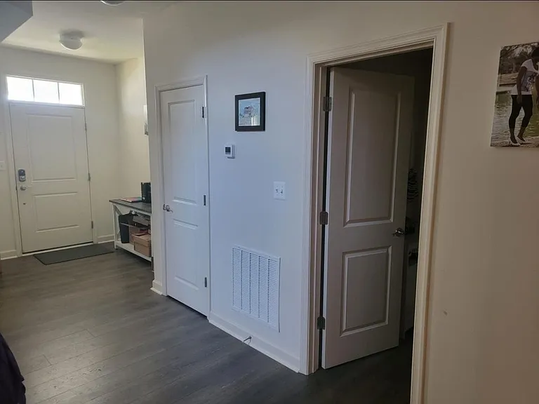 Main entrance/foyer