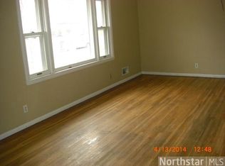 1073 Kenneth St, Eagan, MN 55121