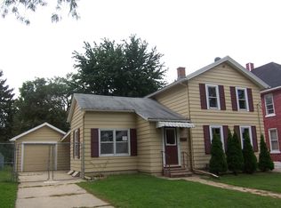 821 Superior St, Aurora, IL 60505