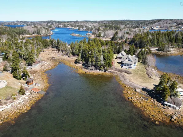 100 Moser Island Rd, Halifax, NS B3Z 3H9