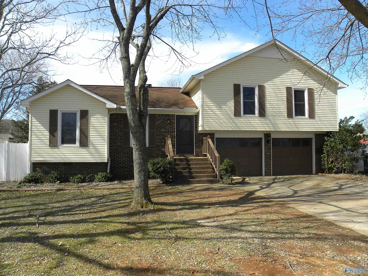 Building Photo - 128 Lewis Ln
