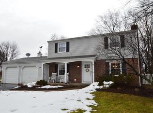 6146 Doe Haven Dr, Farmington, NY 14425