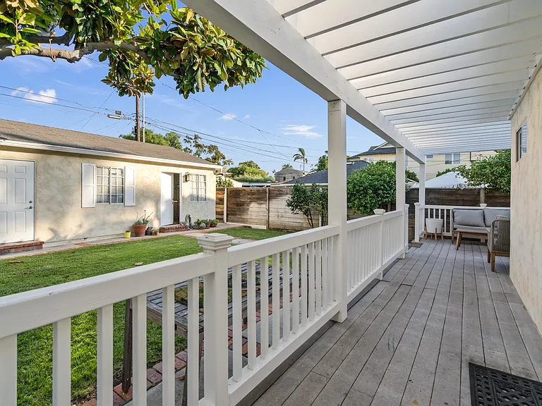 423 Pomona Ave — Photo 26