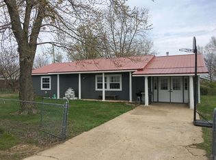 1011 McDaniel St, Buffalo, MO 65622