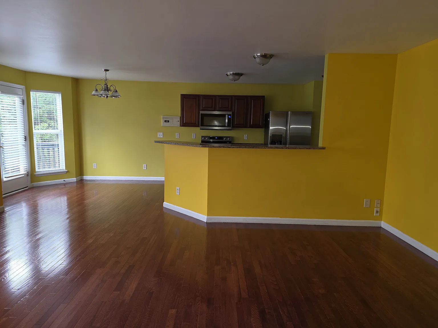 3 bed, 1742 sqft, $2,150 — Photo 4