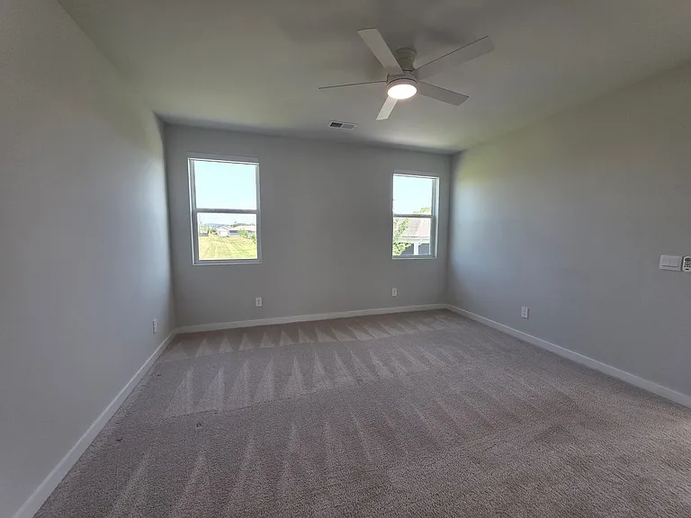 1037 Royal Gorge Ct — Photo 22