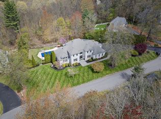 16 Stone Meadow Farm Dr, Shrewsbury, MA 01545