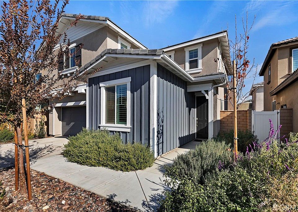 1st image of 1730 Camellia Ln