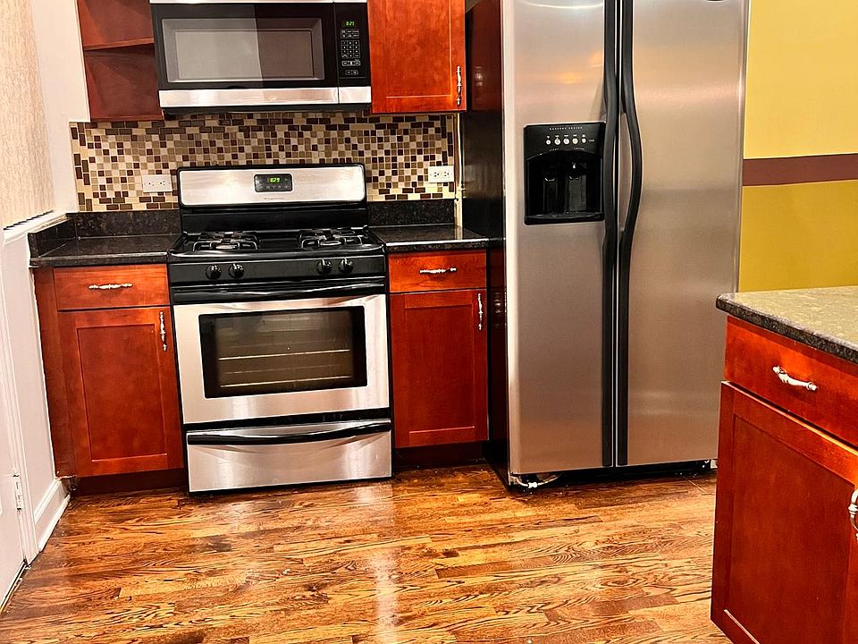 1st image of 4820 N Avers Ave APT 1E