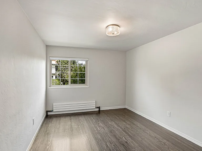 405 Bellevue Ave — Photo 18