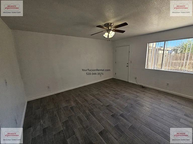 916 S 4th Avenue - Casitas Del Oeste — Photo 11