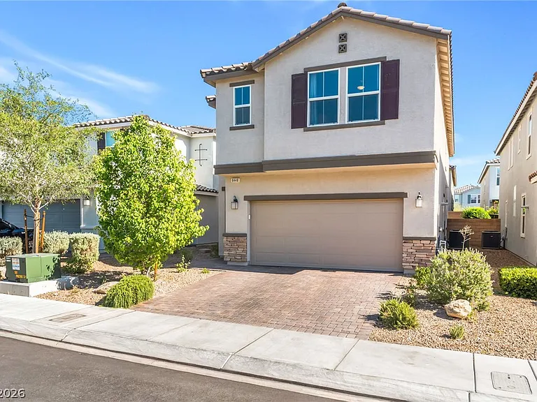 8448 Vulturo Ave — Photo 2