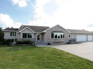 10529 253rd St, Chisago City, MN 55013