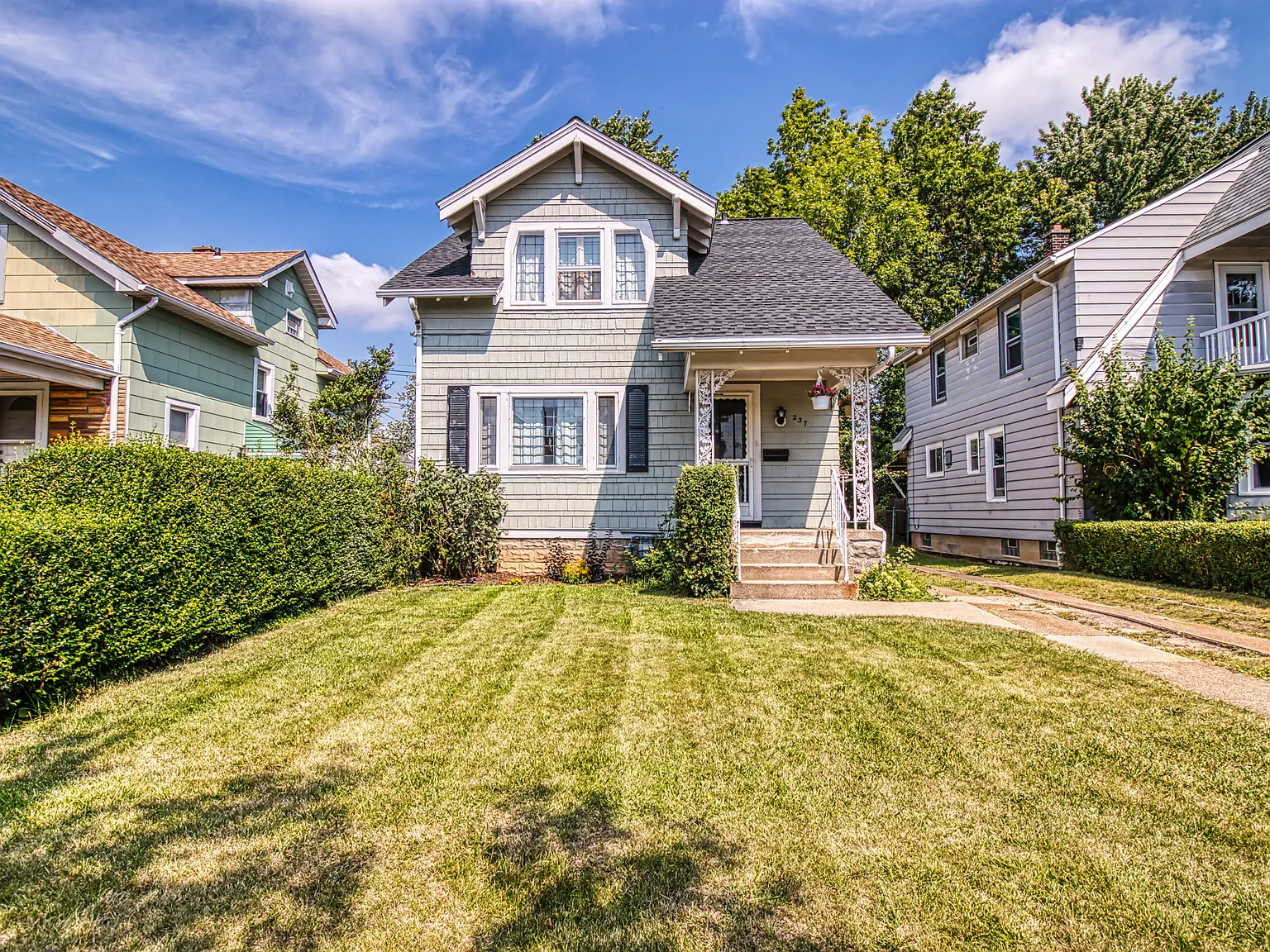 237 W Girard — Photo 3