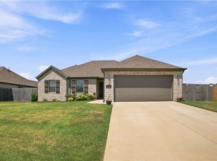370 Taverner Xing, Farmington, AR 72730