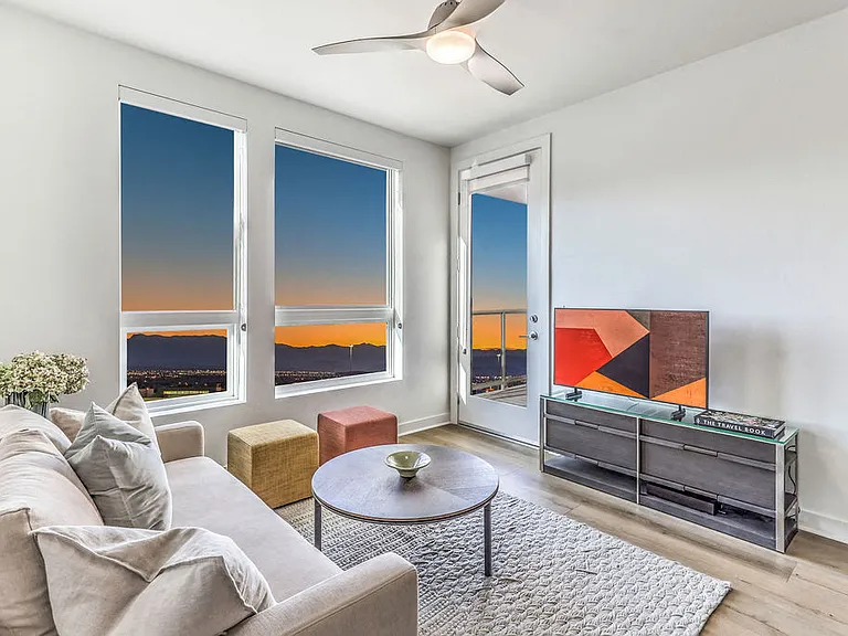 Ariva Luxury Residences — Photo 73