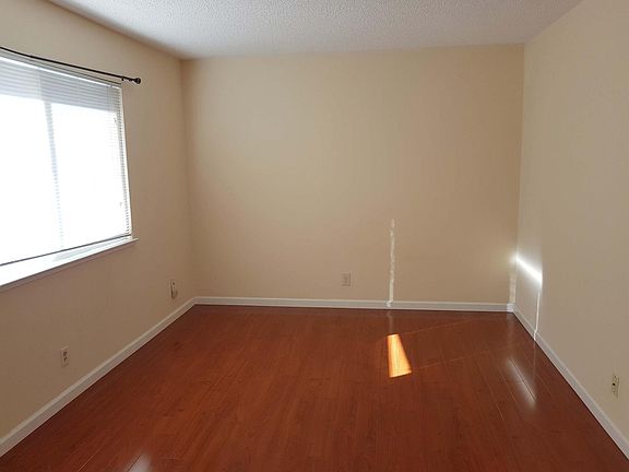 4th image of 2108 Eric Ct