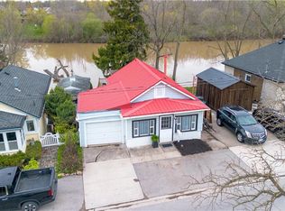 68 Riverside Dr, Welland, ON L3C5E2