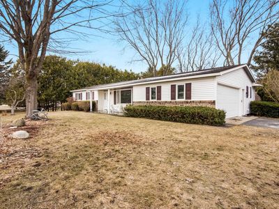 4312 Ridgemoor Dr, Traverse City, MI, 49684
