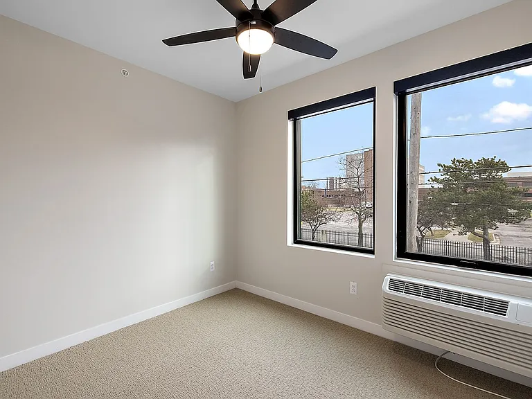 7631 E Lafayette St — Photo 41
