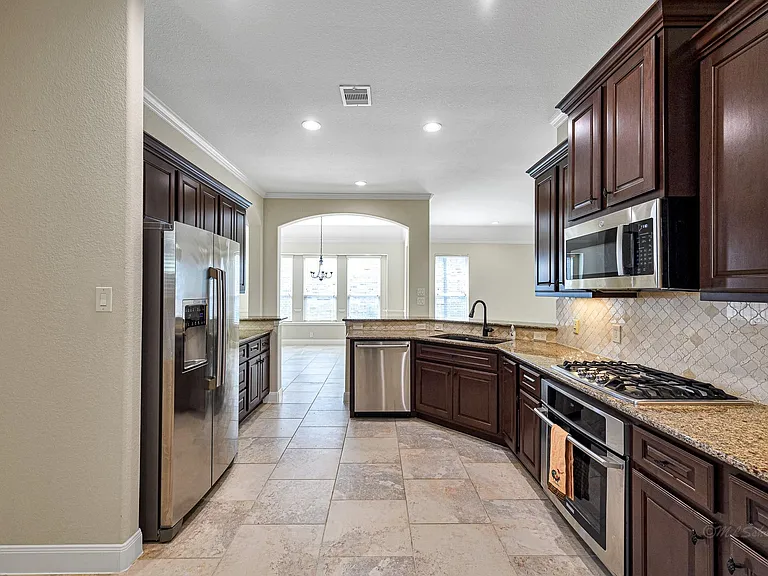 4906 Augusta Pointe Ct — Photo 15