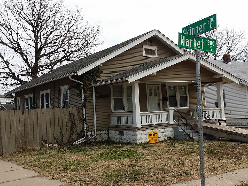 2nd image of 1902 S Market St