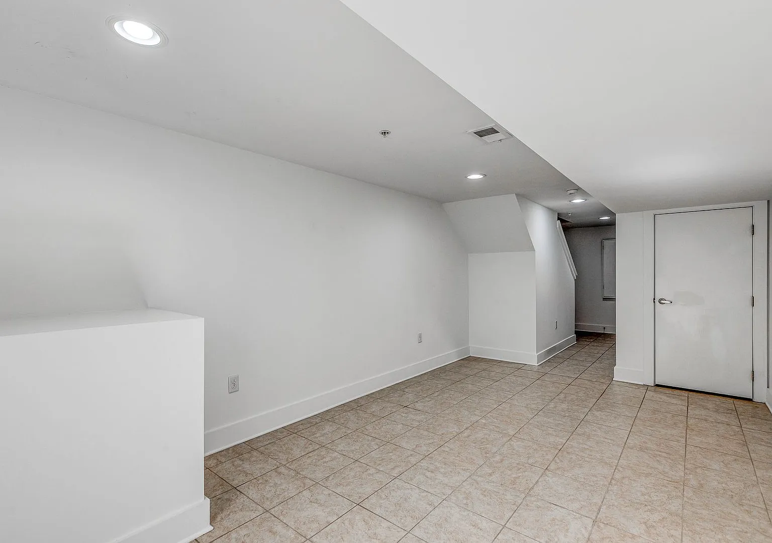 Bella Vista Townhome — Photo 2