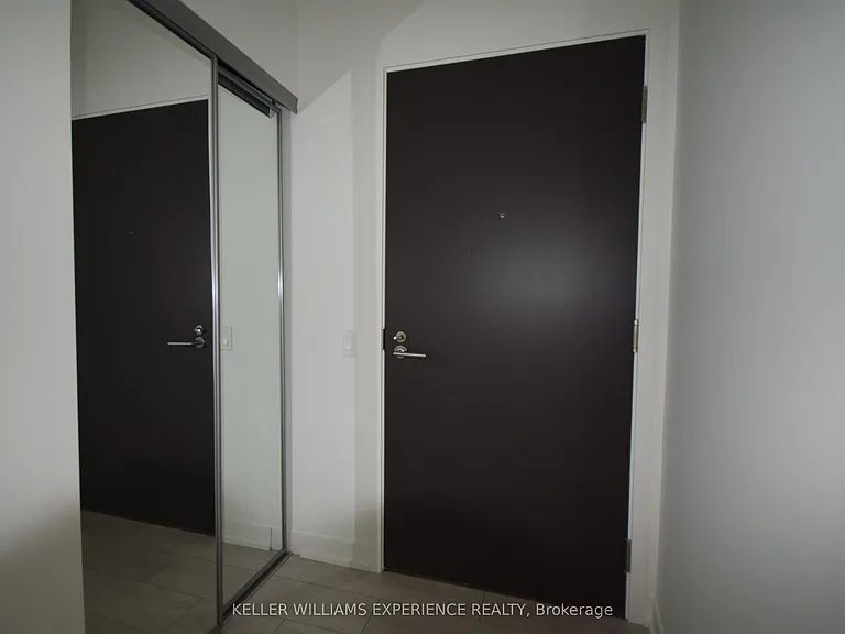 39 Mary St #1901 — Photo 24