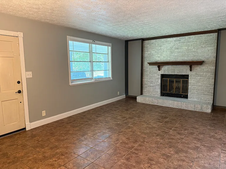 5044 Oakside Dr — Photo 7