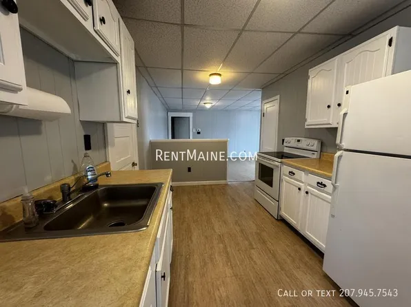 281 Main St APT 302, Waterville, ME 04901