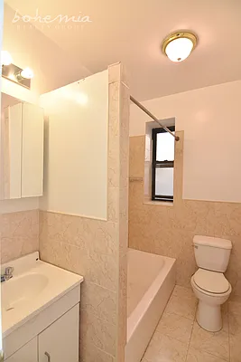 Rented by Bohemia Realty Group | media 4