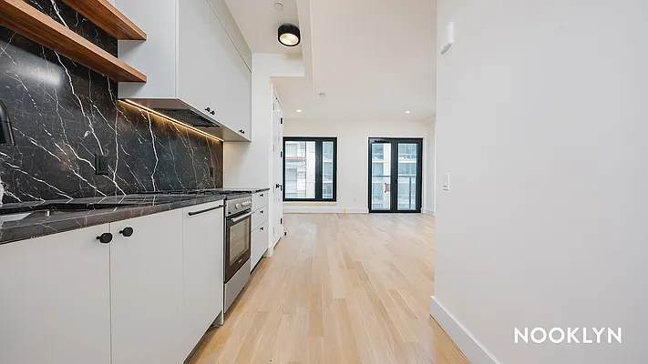 Rented by Nooklyn NYC LLC | media 28