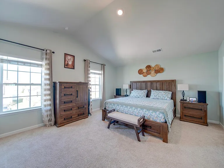 9609 Margrave Dr — Photo 9
