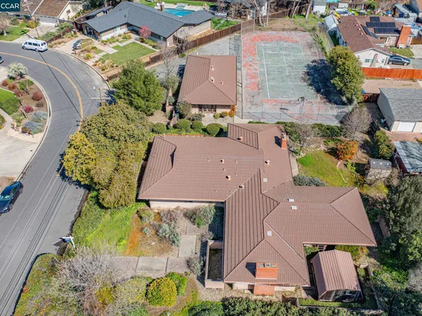 3727 Northridge Dr, Concord, CA 94518