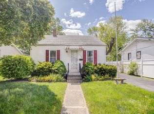 908 E Acton Ave, Wood River, IL 62095